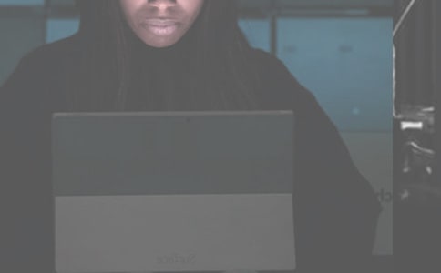 ���ݰ�ҹ�����ľ���