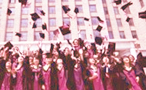 工業(yè)設(shè)計畢業(yè)生的自薦信