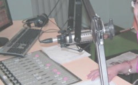 �O(sh��)Ӌ(j��)����ARQ���ܵ�ȫ�p����(sh��)��(j��)��_(t��i)