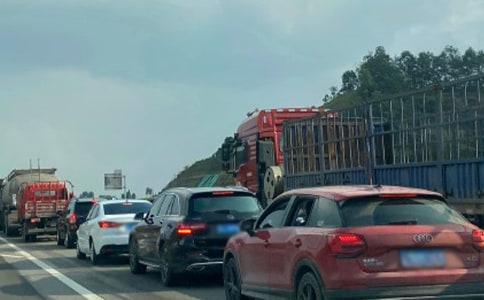 治理高速公路客車(chē)上下人的思路