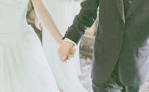 �r(n��ng)�����؋DŮ������ͥ��r�{(di��o)�Ј�(b��o)��