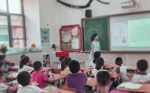 初中信息技術(shù)教學(xué)初探