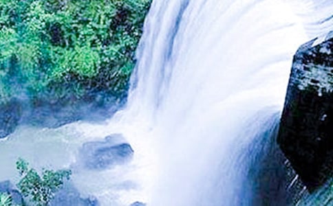 岱仙瀑布優(yōu)秀作文