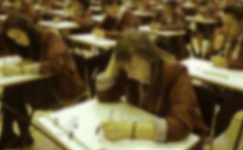 �߶���ĩ��ԇ���ģ��o˽��ĸ��