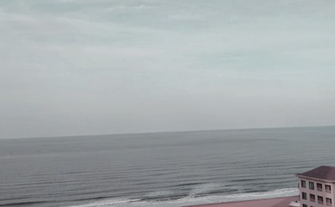 �茑�ػʍu��ɫ�ă�(y��u)�����ģ�ͨ��30ƪ��