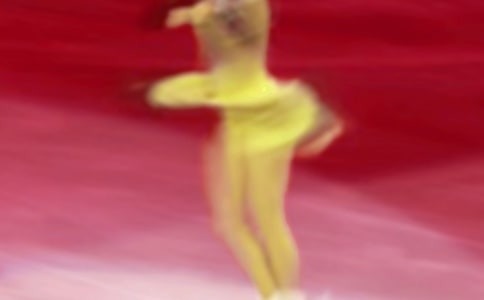 ����̺����