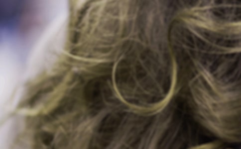 關(guān)于白頭發(fā)的句子