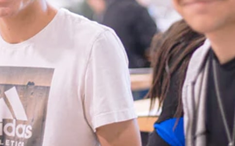 高三學長們加油中學國旗下講話