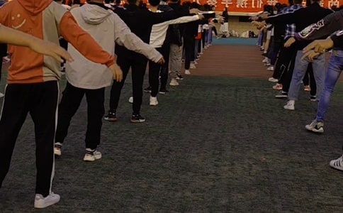 ����t���zӑ��